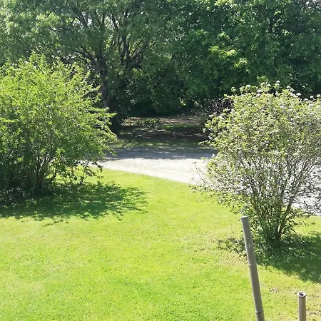 Semesterbostad Arsuzon