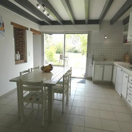 Arsuzon Hébergement de vacances Josse